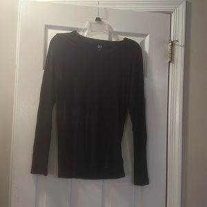 Gap long sleeve tee